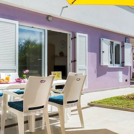 Apartment Villa Dramalj