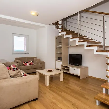 Apartment Villa Dramalj